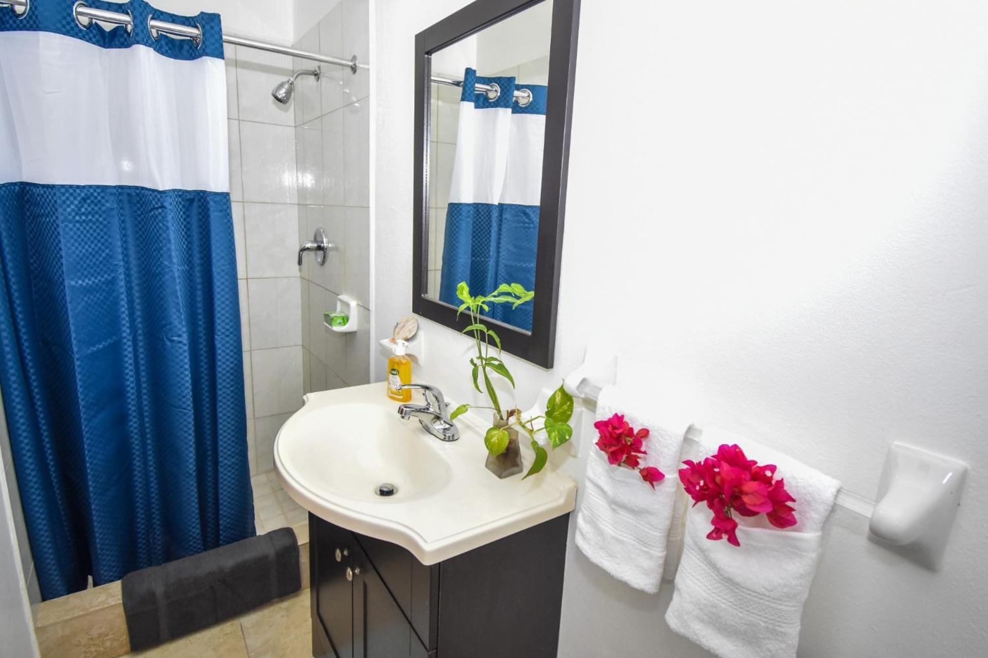 Lord Nelson Hotel & Residences St. John's Екстер'єр фото